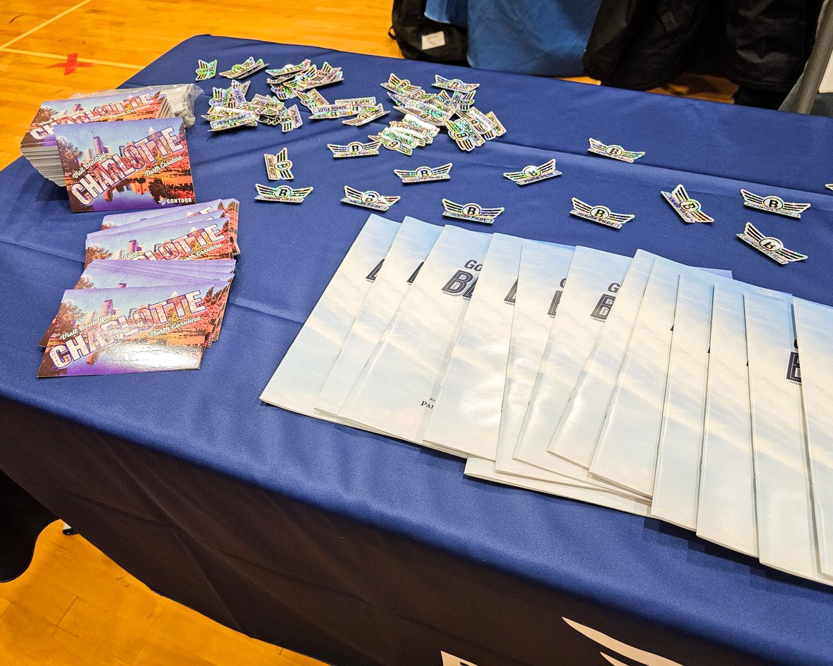 FlyBarkley's tweet image. Barkley had an amazing time at McCracken County High School’s Career, College, and Military Fair! It was inspiring to meet so many bright students curious about aviation. The sky’s the limit for this next generation; thanks for the invite, McCracken!  #FlyLocal #FlyBarkley