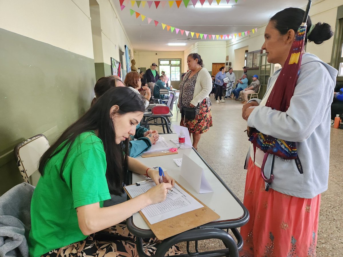 Cerro Azul fue sede de una nueva jornada del programa #EstamosConVos. Acercamos servicios de salud, asesoramiento, ahora gas y espacios para las familias, con respuestas que mejoran la vida de los misioneros. <a href="/iplyc/">IPLyC Misiones</a>