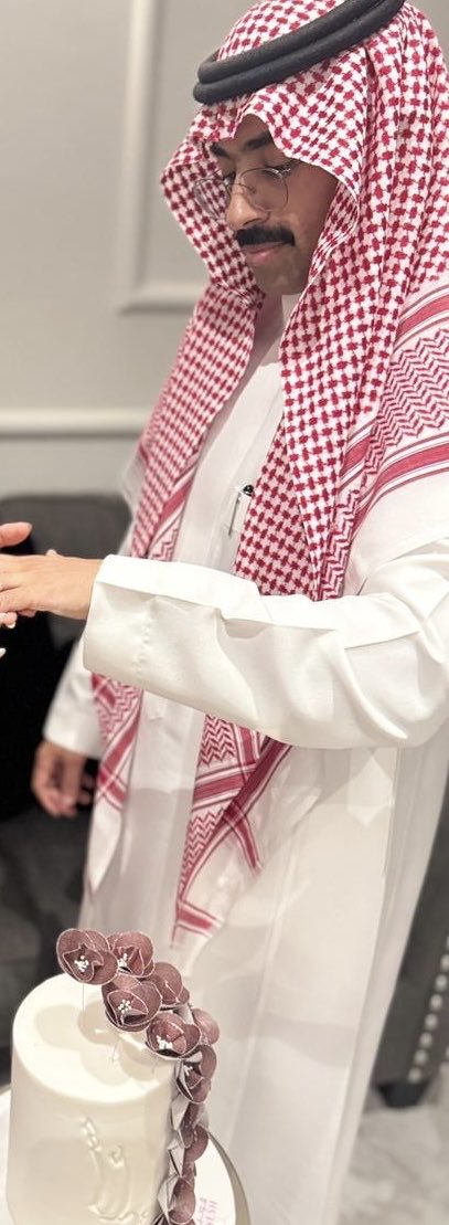 SaadSumaya's tweet photo. اللهم لك الحمد حمدا كثيرا مباركا فيه ادام الله على بيتنا الفرح والسرور وبالرفاء والبنين❤️ https://t.co/JsG6k16uID