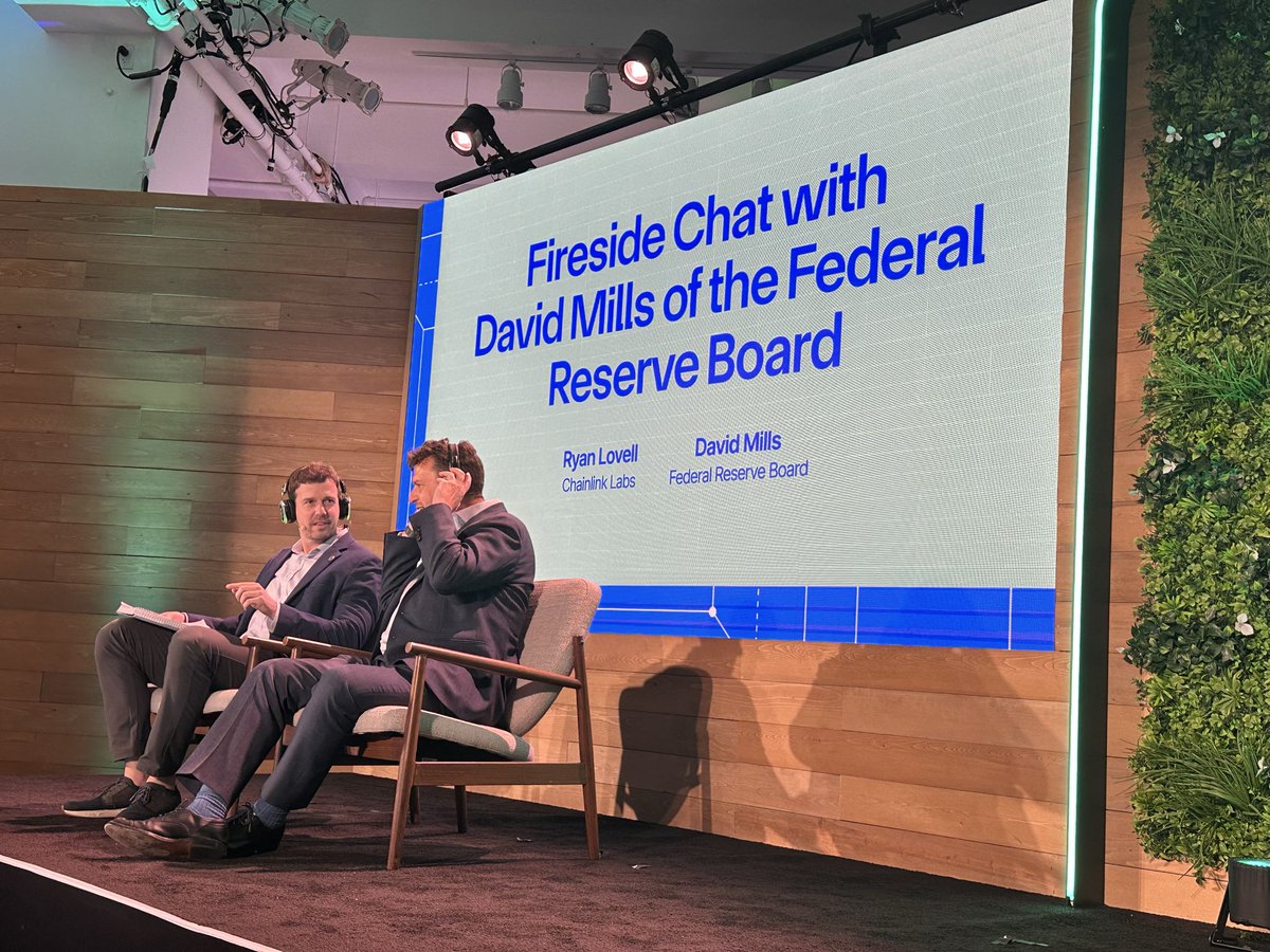 TheTAOofData's tweet image. The @chainlink team has become such a well oiled machine at event hosting.

A perfect venue, room for breakouts and deep conversations, lots of activity for broader networking and fantastic guest speakers including a Fed Board Governor.  

#SmartCon2025 was a huge success.