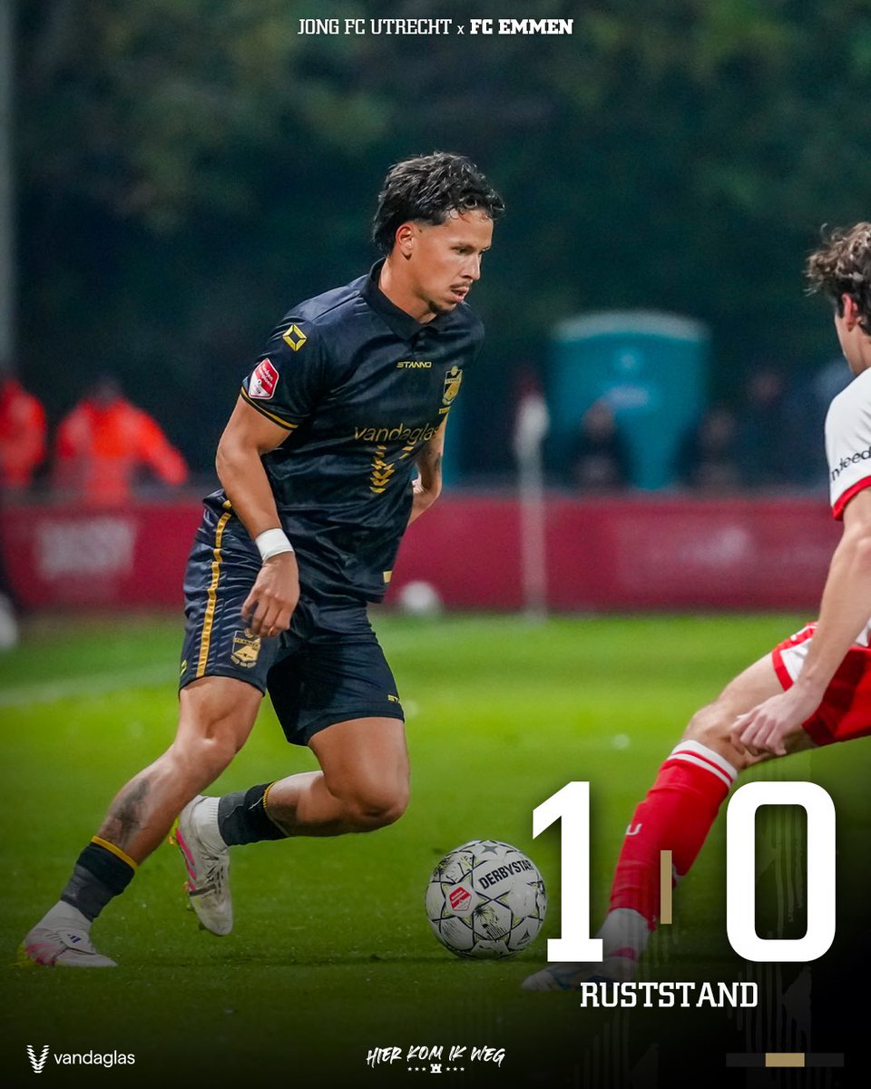 FC_Emmen's tweet photo. Rust. ๐
Straks moet het gebeuren! ๐
#jutEMM #100jaarEmmen #VanOnsVeurAltied #HIERKOMIKWEG https://t.co/i23Aj00MQs