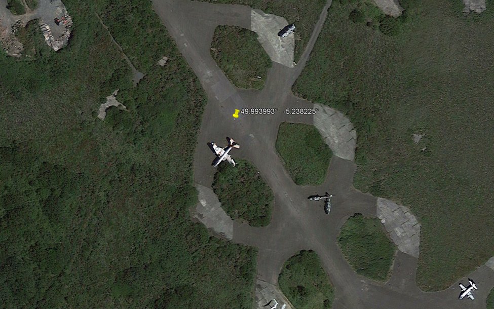 bclemens's tweet image. A forlorn Canberra is last seen on Google Earth in 2020. Predannack Airfield. Operated by the Royal Navy, this airfield near Cornwall in the U.K. had several derelicts for fire and rescue training. ‘Tis a shame Canberra WT308 was sacrificed. 1/6  #planespotting #avgeek #milair