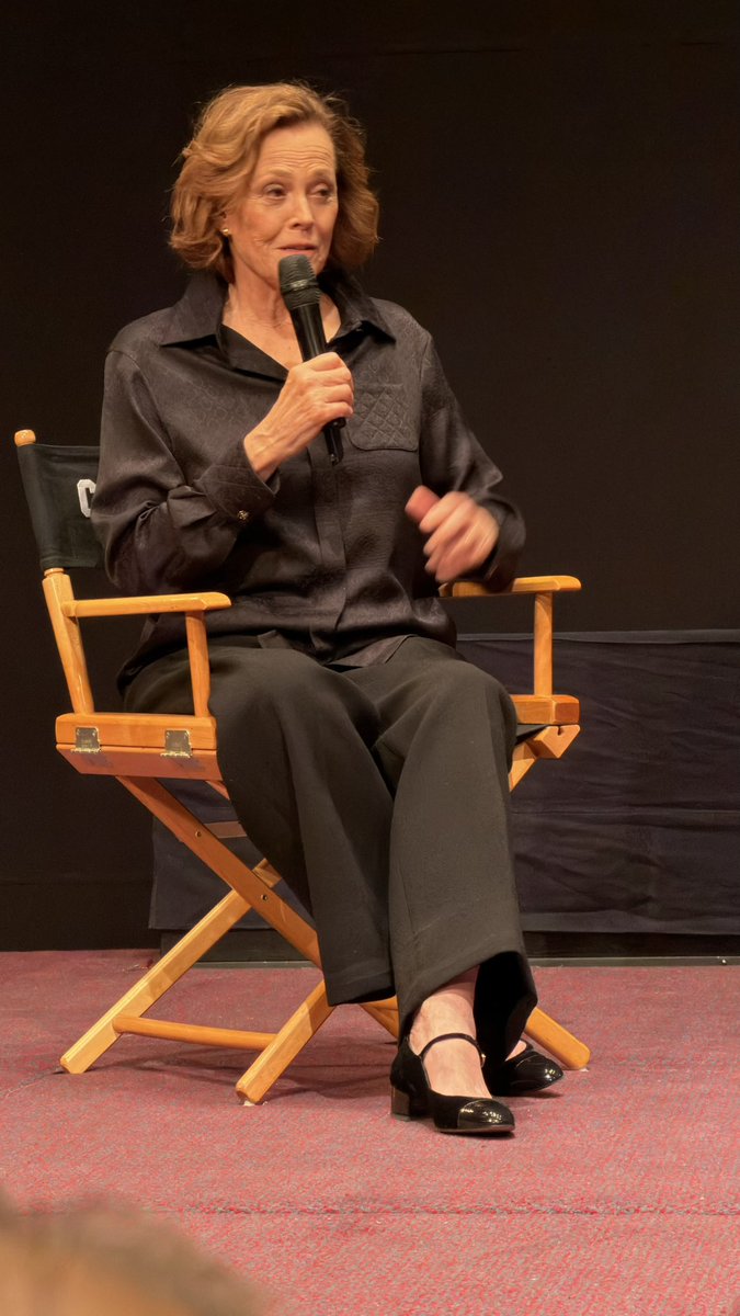 mulderville's tweet image. Actuellement à la masterclass de #SigourneyWeaver à la @cinemathequefr