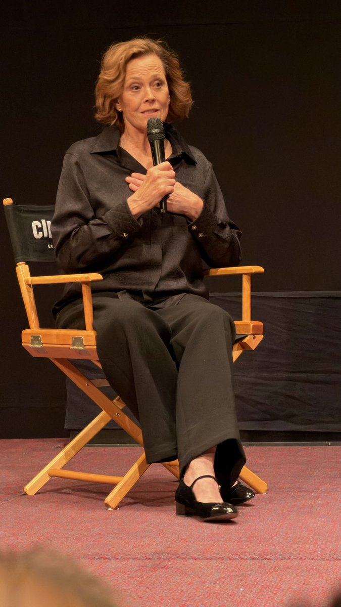 mulderville's tweet image. Actuellement à la masterclass de #SigourneyWeaver à la @cinemathequefr