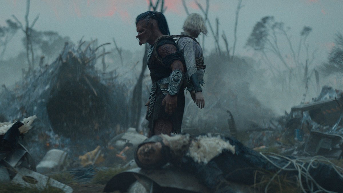 WetaWorkshop's tweet image. The ultimate Predator rises.

Our workshop had the incredible privilege of joining the hunt for #PredatorBadlands, contributing PFX creature suit and creature costume fabrication, as well as weapon design and manufacture for this new instalment in the Predator franchise.