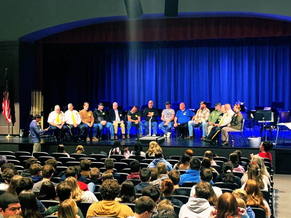 Just another AWESOME day at the LL! Today Mrs. Honeywell proved she really does bleed Black, Gold, Red, White &amp; Blue! Hats off to her for putting this amazing Veterans Day Assembly for our students! I want to thank all the Veterans for their time and service🇺🇸🇺🇸🇺🇸#Knight_Vision4