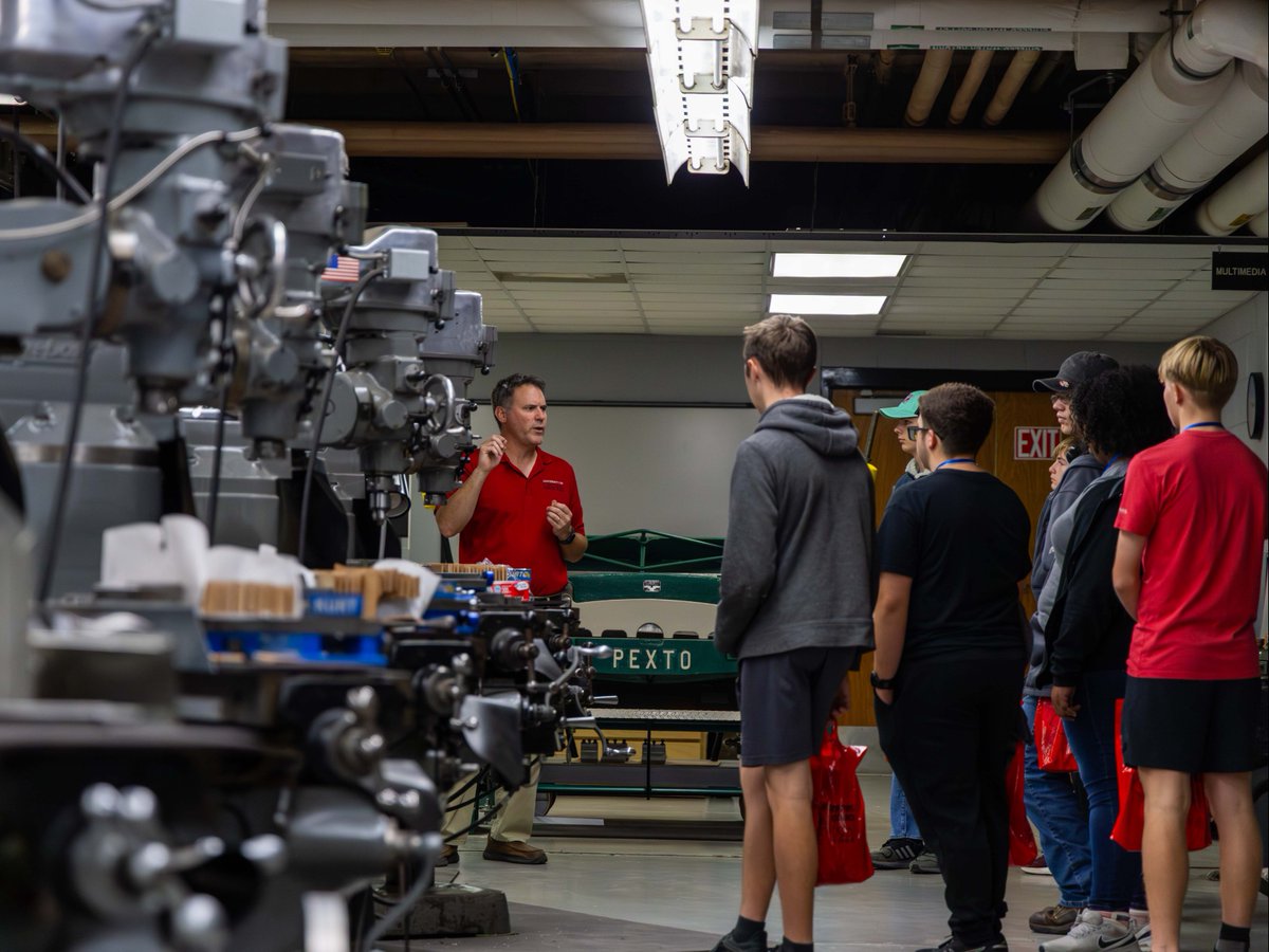 UCentralMO's tweet image. Innovation thrives here! A total of 336 students from 16 schools dove into 20+ interactive STEM workshops and labs with UCM faculty during #STEMDay. Thank you for visiting our Stomping Ground!