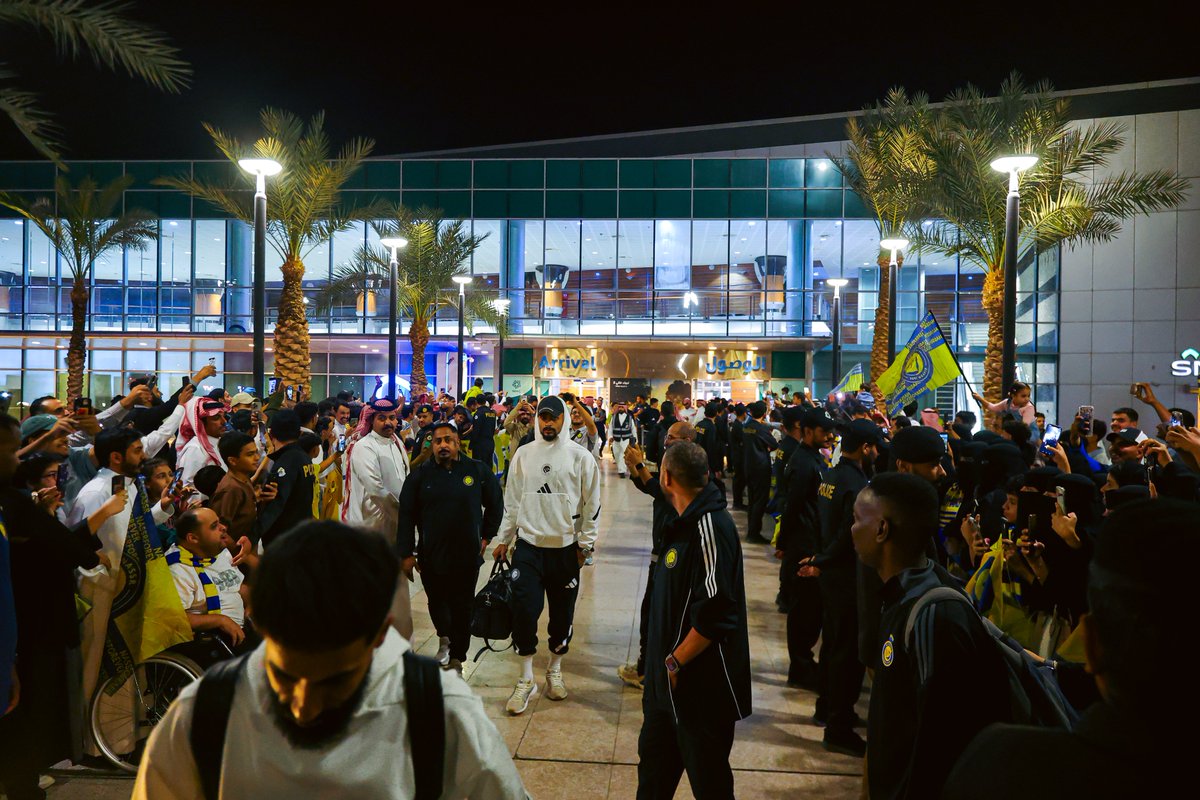 أّلثقهہ بللهہ

وٌبًفُـريِّقُ #أّلَنِصّـر
وٌمًشُـجّـعٌيِّهّـ
وٌمًحًبًيِّهّـ

لَلَکْلَ خِـأّلَصّـ 
♡أّلَشُـکْر♕♡وٌأّلَتٌـقُدٍيِّر

Trust in God and in the Al-Nasr team, its fans and supporters. Sincere thanks and appreciation to all.