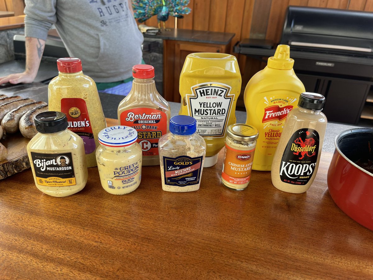 RossTuckerNFL's tweet image. Reason #3.782 why I love @dpshow 🌭