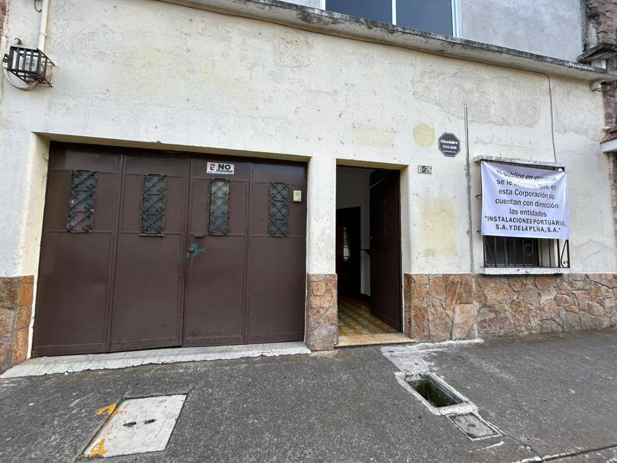 __DVader's tweet image. El sector privado le dice a los semilleros: ya estamos averga de ustedes. 

Gracias a una investigación periodística de @republicagt, 
—el @MPguatemala está allanando la famosa Casa de los Chocobananos.

Se acabó el recreo. 🫡
@duvaliercasta