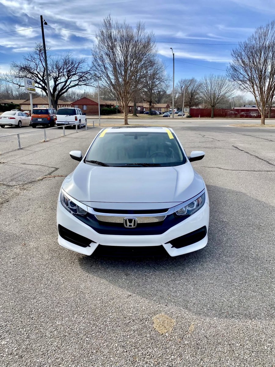 Windshield_Guys's tweet image. 16 Honda Civic 🤙🏻 #autoglass #callortext #3165546415 #civic #honda #ict #kansas #mobileservice #wichita #316 #thewindshieldguys