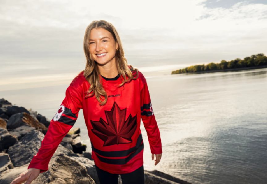 EvanTReid's tweet photo. @GreenZoneSK @jamienye quick photoshop work, even the red jersey with a red maple leaf looks better. https://t.co/3Pr53kgu2u