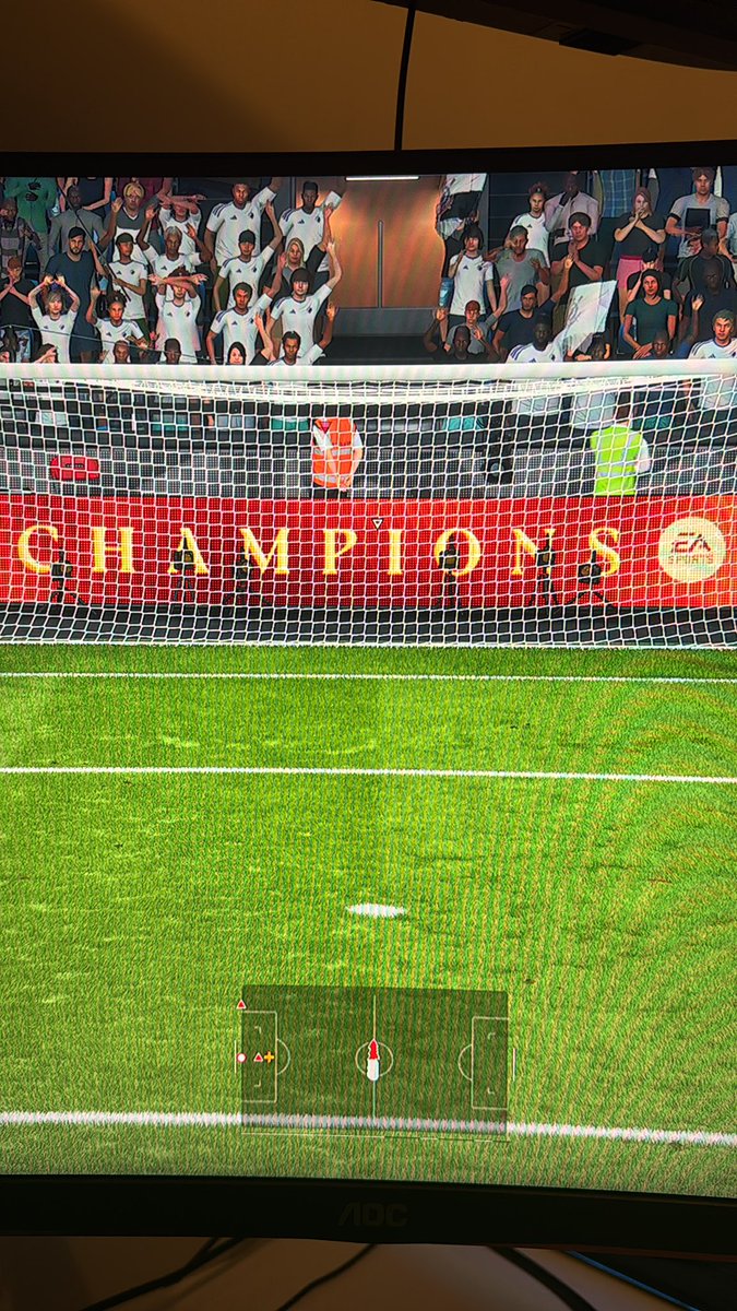 xJOPlE's tweet photo. @EASFCDirect nice game. Every penalty in champs is like this? https://t.co/OjEqfa3GV4