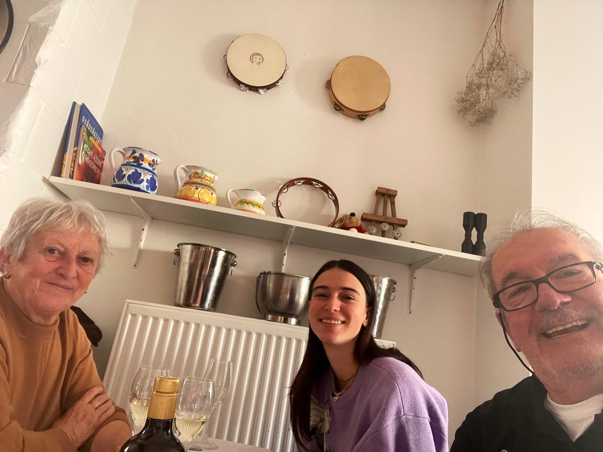 joukesp's tweet image. Good evening, Laura &amp;amp; friends.
Prayers for all!
Gorgeous weather, 65°F!
Late check-in as we were in Antwerp the whole day. Stop-over at #2Daughter to pick up wine she bought in Dijon for us &amp;amp; lunch at Particolare w #2Granddaughter. Antipasto misto &amp;amp; different pasta for everyone!