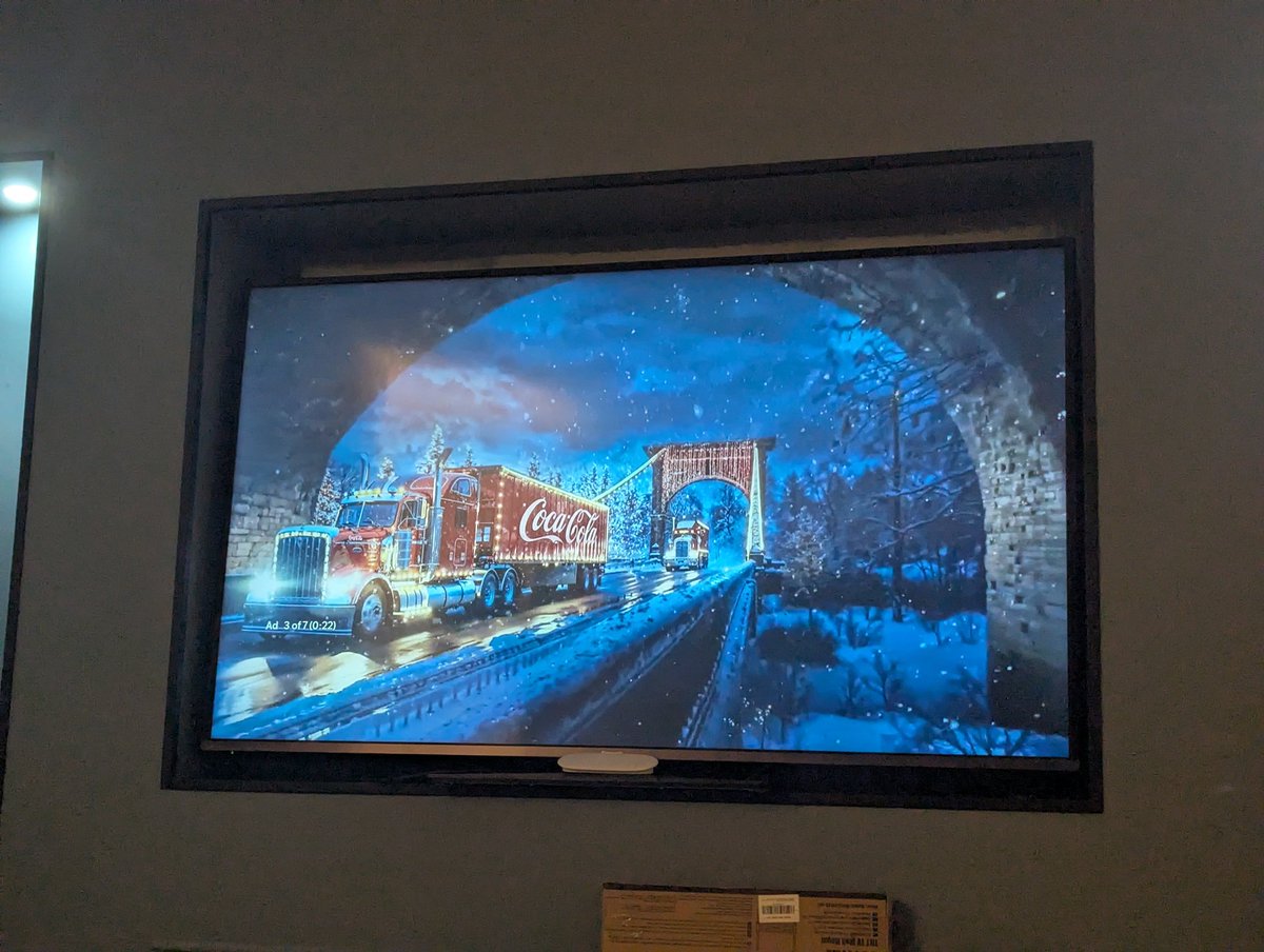 Flible85's tweet photo. Millennials rejoice, @CocaCola listened to the outcry and it's back!!!!!
#holidaysarecoming #cocacola #cocacolaadvert https://t.co/s1CD27U8wM