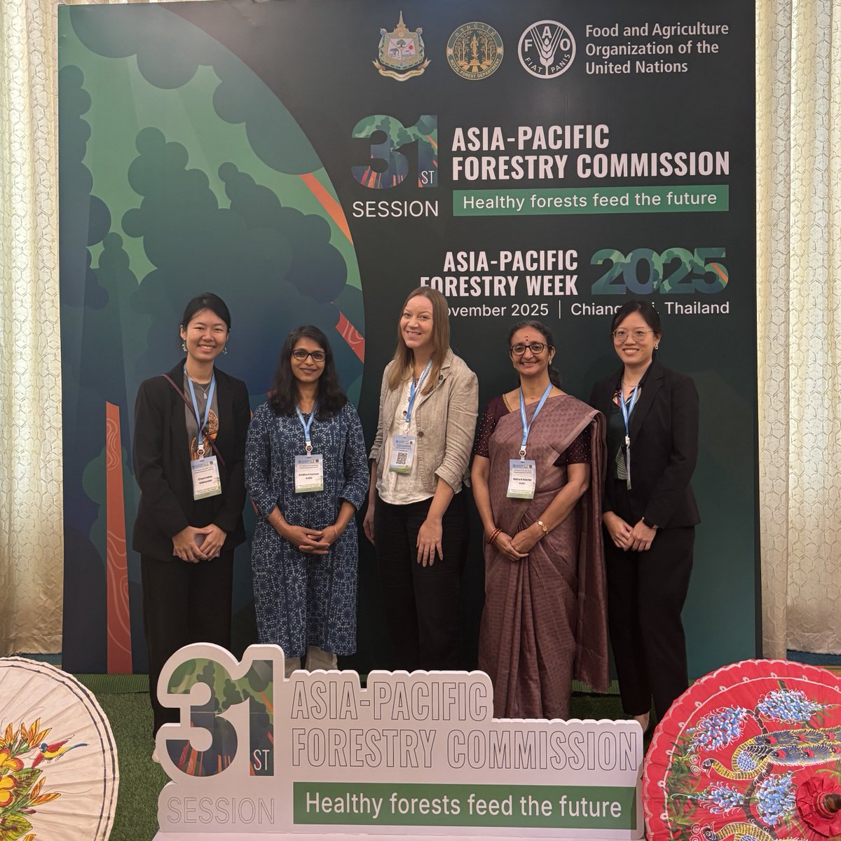 BiovIntCIAT_eng's tweet image. 📝 As #APFW2025 wraps up, @APFORGEN urges regional collaboration to strengthen tree seed systems for resilient and inclusive forest restoration in Asia-Pacific.
👉 Read and endorse the full Call to Action here: allbiociat.org/43kS8jc