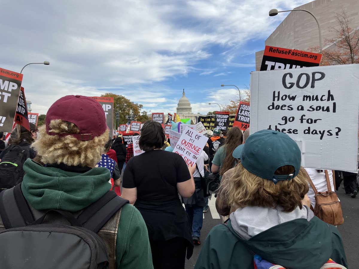 November 5 - Report From D.C.
TRUMP MUST GO!
davidword.substack.com/p/november-5-r…