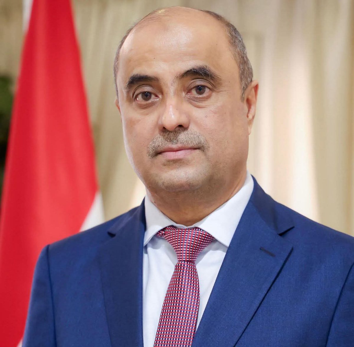 بن بريك والصمت المطبق  على مرتبات موظفي الدولة حيا ام عجز