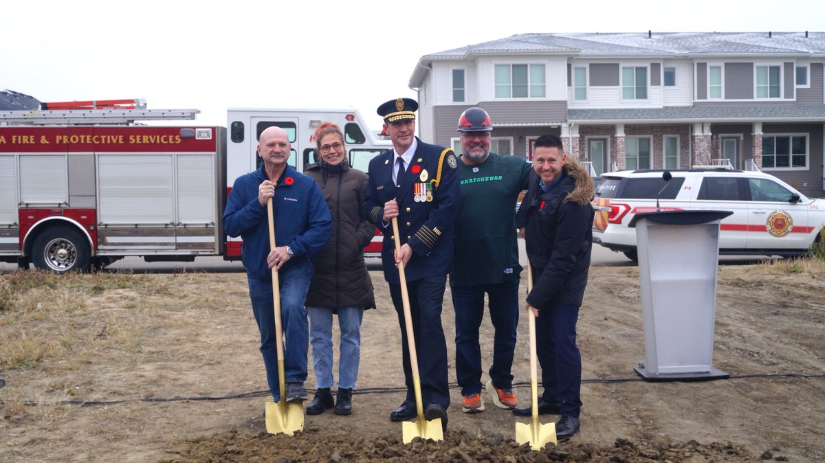 Regina Fire tweet media