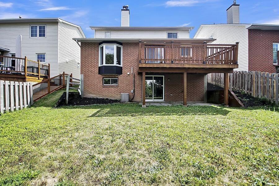 Stop by and check out one of two Homes with Harts’ Open Houses this weekend on Sunday 2-4pm. This one’s a beautiful, extensively-renovated 4-Bedroom detached home in Kanata’s Katimivik! Offered at just $754,900 this home is turn-key. 😊