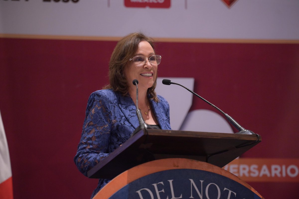 capital_ver's tweet photo. El notariado, garante de la legalidad, confianza y certeza jurídica: Rocío Nahle | https://t.co/ugnvqCP8u0 https://t.co/C8hILmWHoL
