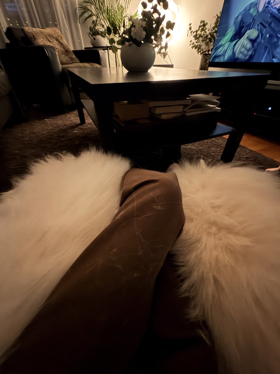 SybiKyme's tweet photo. Dobranocka:)
U mnie dziś jakoś tak
bardzo „pluszowo” było.
Wręcz podejrzanie;)
#chmurki https://t.co/3wZ8ag5Gfb