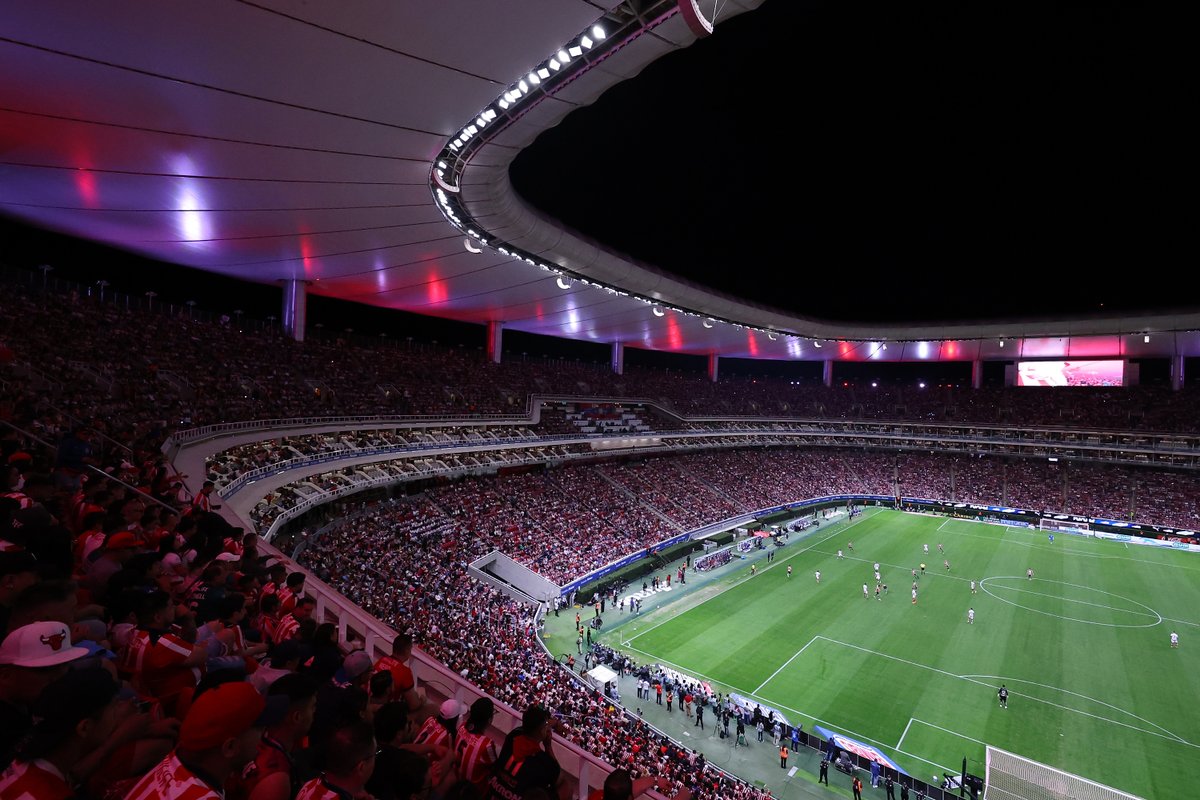 🙌🏻 ¿Sabías que puedes rentar tu asiento en el <a href="/EstadioAKRON/">Estadio AKRON</a> de forma segura? 🏟️

Si no puedes asistir al juego, haz que otro ChivaHermano lo haga. 😍

Entra y sigue estos pasos ➡️ bit.ly/4hKJmAU