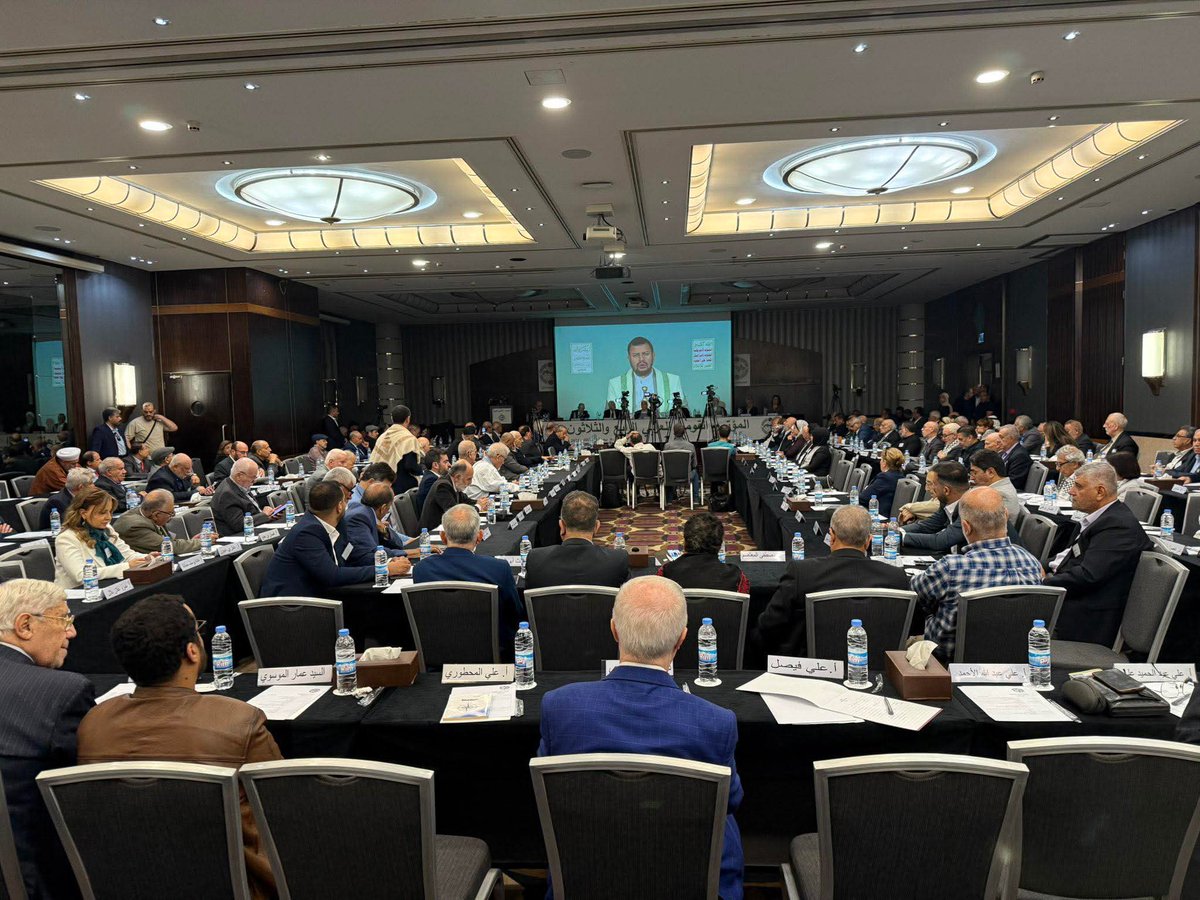 📷طلعت الصورة هذه قاااااااهره ناس كثير، وصياحهم وصل للصين:

لا تمرّ من هنا من دون تشارك الصورة، وإن لم تفعل فاعلم أن "ال سعود" قد منعك 😁