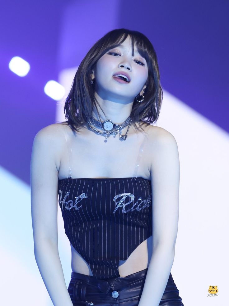 chae_updates's tweet photo. going crazy over her https://t.co/0zJB7q04bZ