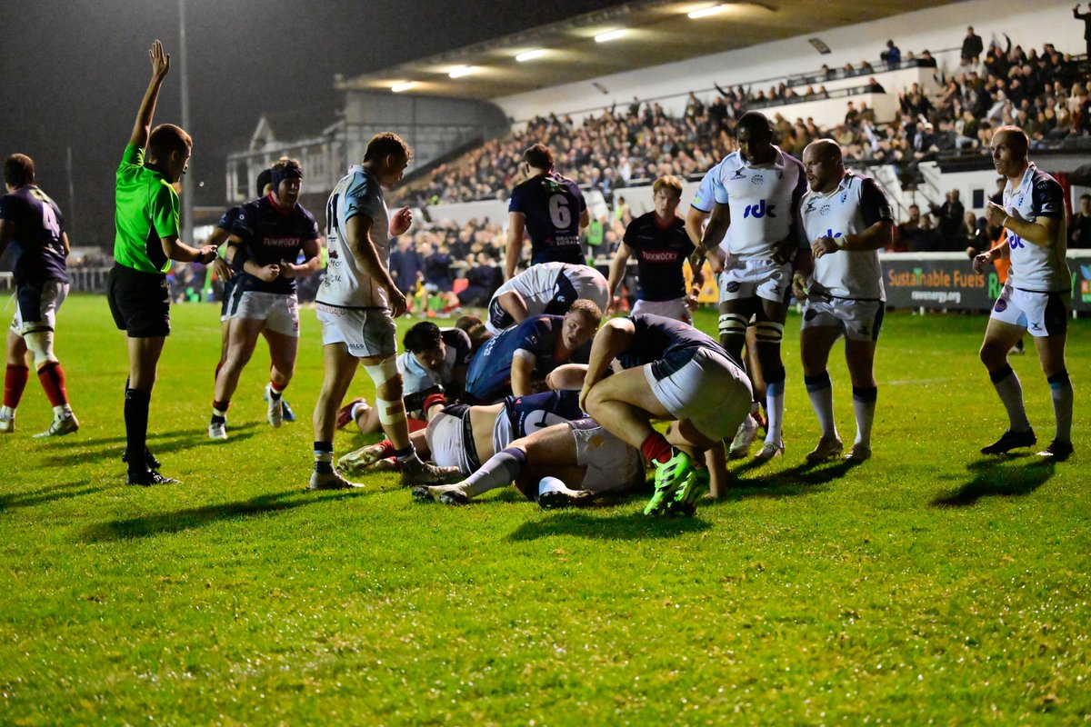 LSFCOfficial's tweet photo. 📸📸

1⃣st half in photos

#forthepride https://t.co/0LFpSkzGb8