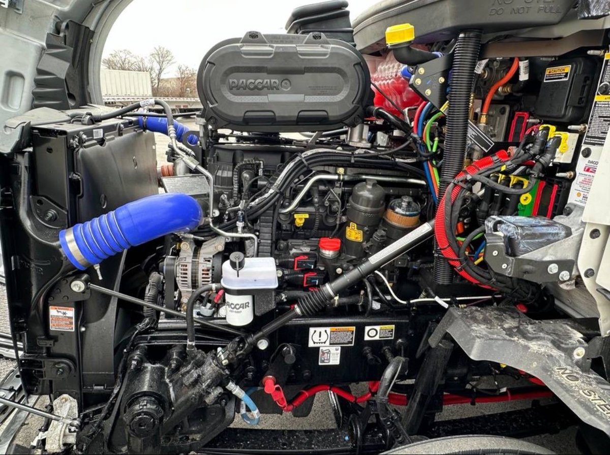 Bullbuilder0's tweet image. Truck for sale!!!

1 month pre-owned 2025 Kenworth

Make- Kenworth

Model-T680

Engine- Cummins

Year- 2025

HP-455

Price- $155,950

Comes With 5 Year 500k Miles Warranty

Contact via Zangi &amp;gt;&amp;gt;

1857364170