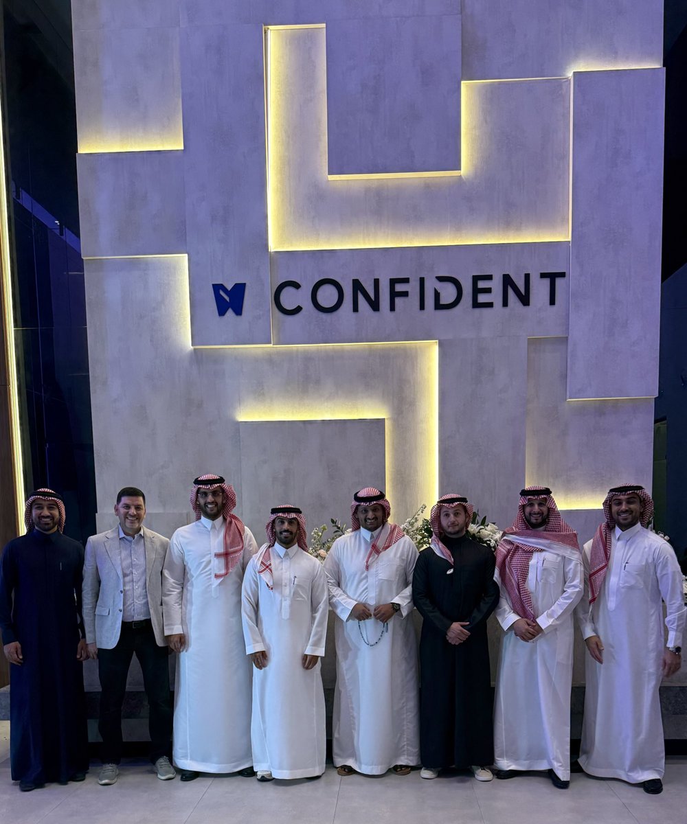 نبارك افتتاح عيادة كونفيدنت لطب الأسنان بمدينة الرياض 🎉 ونسأل الله أن يجعلها بداية موفقة، مليئة بالنجاح والعطاء، وأن ينفع بها ويكتب فيها التوفيق والسداد 

#افتتاح_عيادة_كونفيدنت