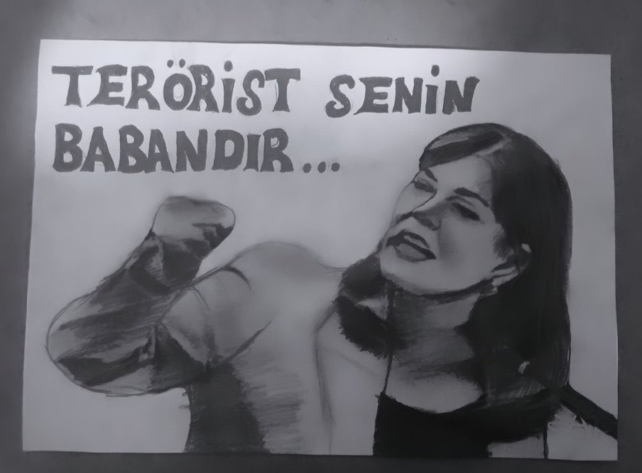 Bengul30_'s tweet photo. @memican96 Siz önce kendi elinizdeki Kürt kanını temizleyin https://t.co/7EUUOrJoyx