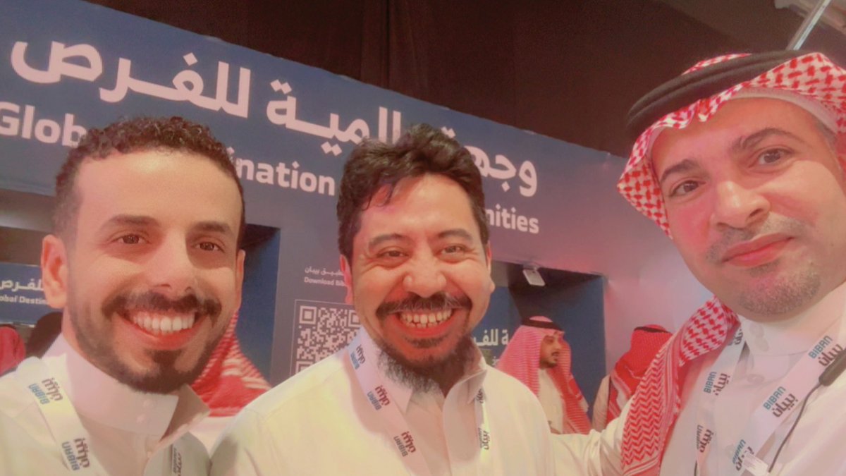 رب صدفة خير من آلف ميعاد 

مع دخول معرض بيبان التقيت بالمبدعين الرائعين

<a href="/iBsnsa/">ابراهيم X بَزنسة</a> 
و

<a href="/Morsi44/">حميد مرسي 🚀</a> 

اكبر فائدة من هذه المعارض والملتقيات لقيا الأصدقاء.