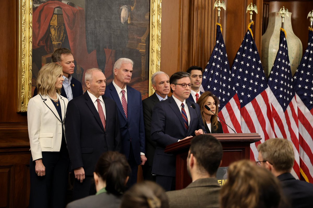 RepBlakeMoore's tweet image. Veterans Day is around the corner, and here is how this government shutdown is affecting our veterans: 
- 37,000 VA staff furloughed
- VA support lines down
- Job and career programs suspended 
- GI Bill payments delayed

Every day that Democrats refuse to pass the nonpartisan…