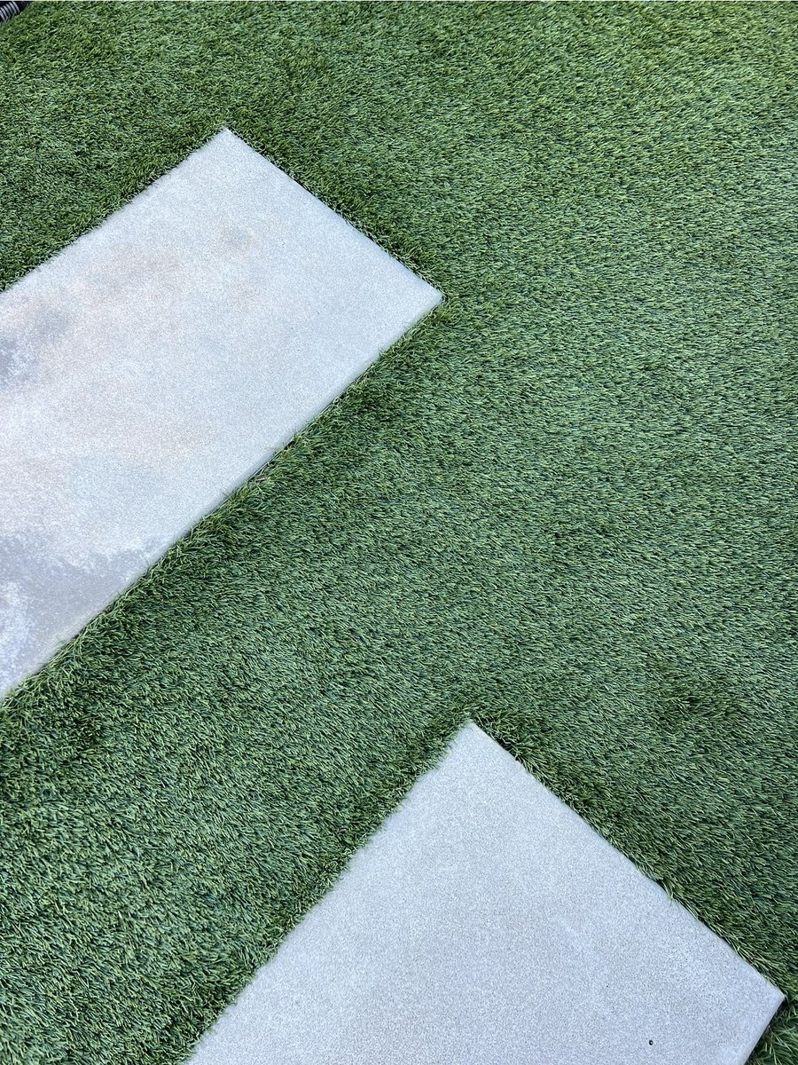 ArtificialTurf_'s tweet image. Your pup-approved perfect lawn starts here 🐾💚

Soft under paws, tough on wear—ATS artificial grass is made for fetch, zoomies, and lazy sun naps alike. Low-maintenance, pet-friendly, and always picture-ready.

Request your free sample kit today! artificialturfsupply.com/request-sample…