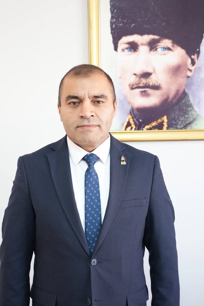 Zafer Partisi Çalışma Hayatı ve Emekli Politikaları Başkanı olarak;
emeklimizin ve emekçimizin, alın teriyle yoğrulan mücadelesini güçlendirmek, emeğin hakkını savunmak ve sosyal adaleti tesis etmek için kararlılıkla çalışacağız. 

Bu mücadele yalnızca bir görev değil; milletin