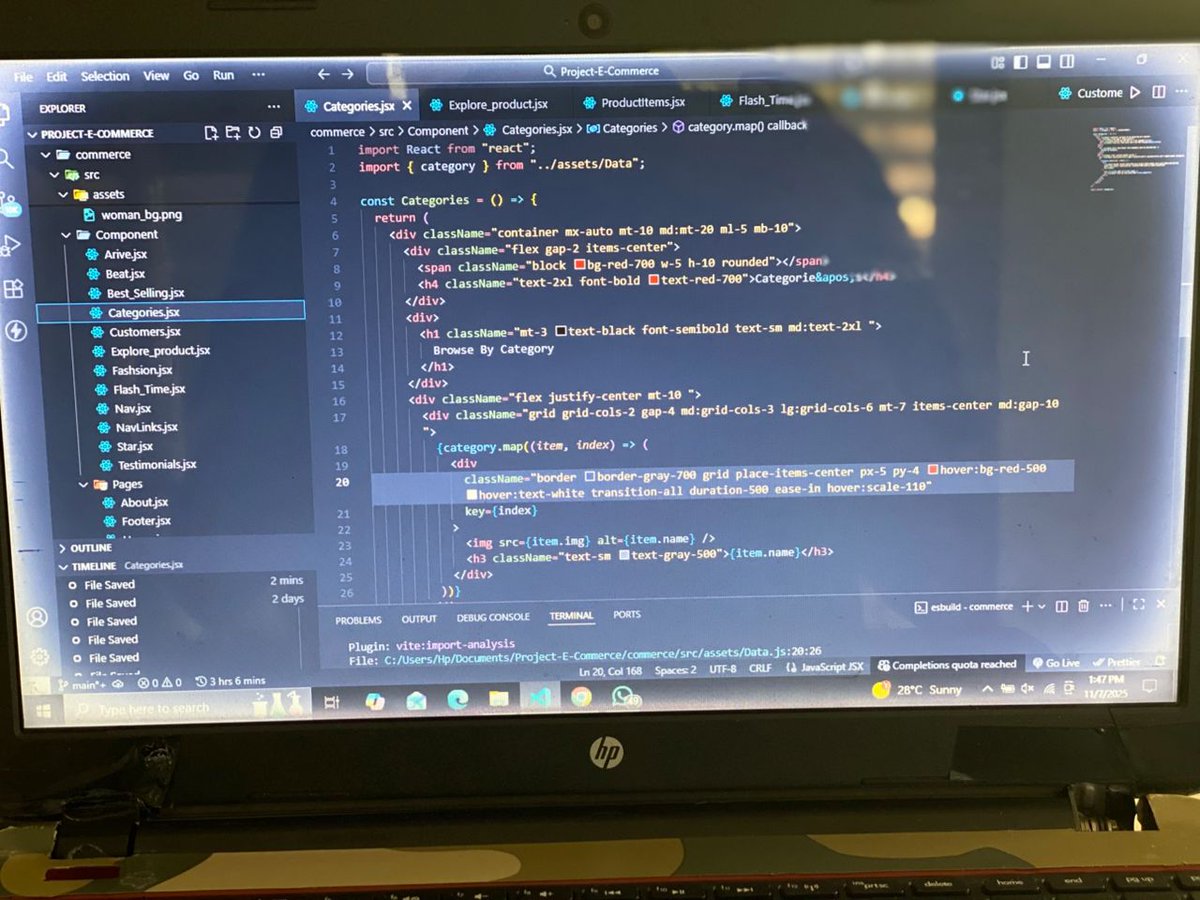 NexWaveRollinx's tweet image. Tailwind css, but I hate it, Because the code looks mess to understand 😭 
But anyway we move 😊
#100daycode #100日チャレンジ #Website #WebDevelopment
