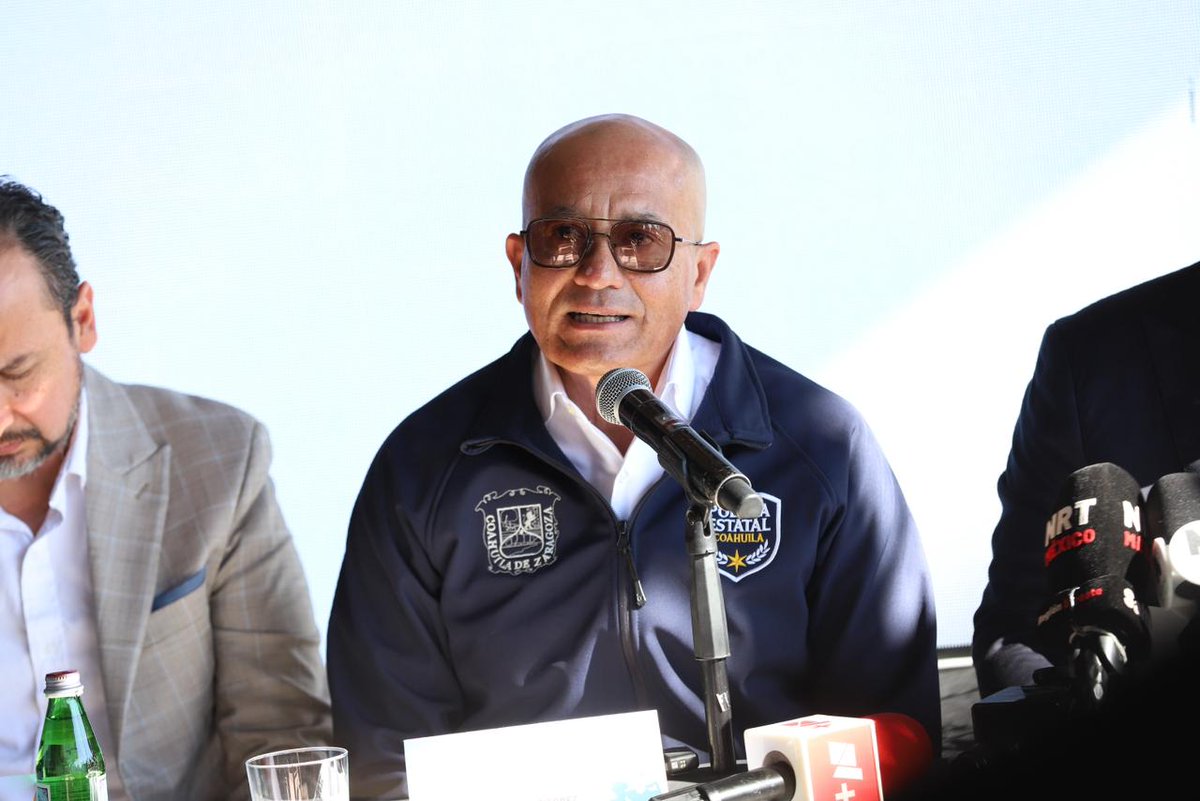 Presentación de la Carrera 5k Coahuila Seguro que se llevará a cabo este domingo 23 de noviembre en la Ruta Recreativa de Saltillo🏃‍♀️ #CoahuilaPaDelante #APasosDeGigante

 📝INSCRIPCIONES
- Individual $150
Inscripciones físicas en 
Oficinas de GoTime y gotime.mx