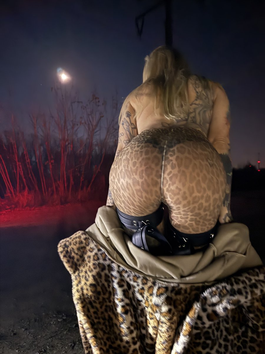 Cornelia_Ritzke's tweet photo. Déjavue🤯🥵
#corneliaritzke #milf #mommy #mom #wet #geil #bigtitts #titts #titten #boobs #bigboobs #booty #tattogirl #tatto #intim #germanmilf #hotmilf #tattoo #tattoogirl #pink #dicketitten #bigboobs #bigtitts #blond #dirty #wet #creamy #play #playtime #fy #fyp #foryou #sexy https://t.co/oA1BisW3rc