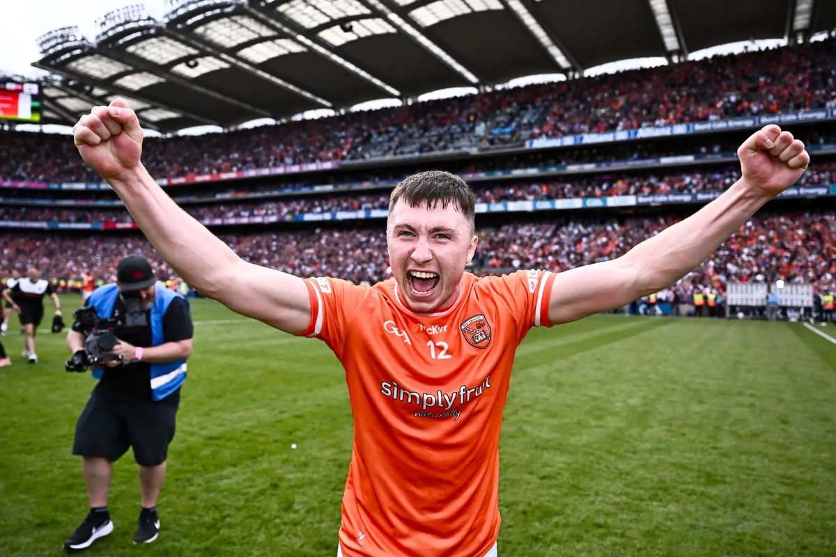 Congratulations to Oisin Conaty on winning BACK TO BACK All stars ⭐️ ⭐️

What a talent 👏🏻

Hard luck to our other nominees - Jarly Og Burns, Ross McQuillan, Rory Grugan and Ethan Rafferty. 

Roll on January to we get back to it 🙌🏻

🟠⚪️