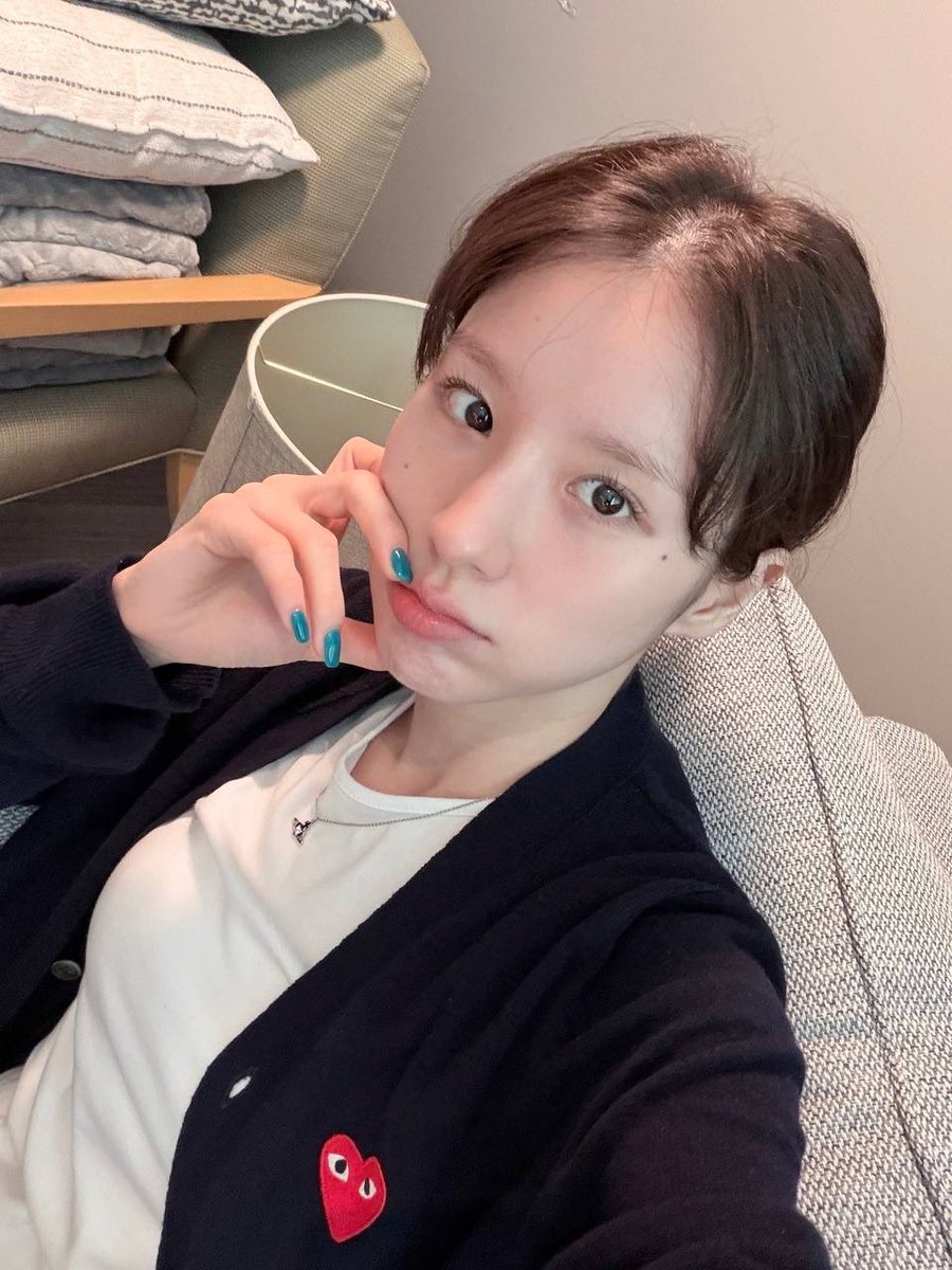 HK19J's tweet photo. 아직 쌩얼쓰얌
헤메 순서 사다리타기했는데 5번 당첨됐어 https://t.co/Zu5men9ETc