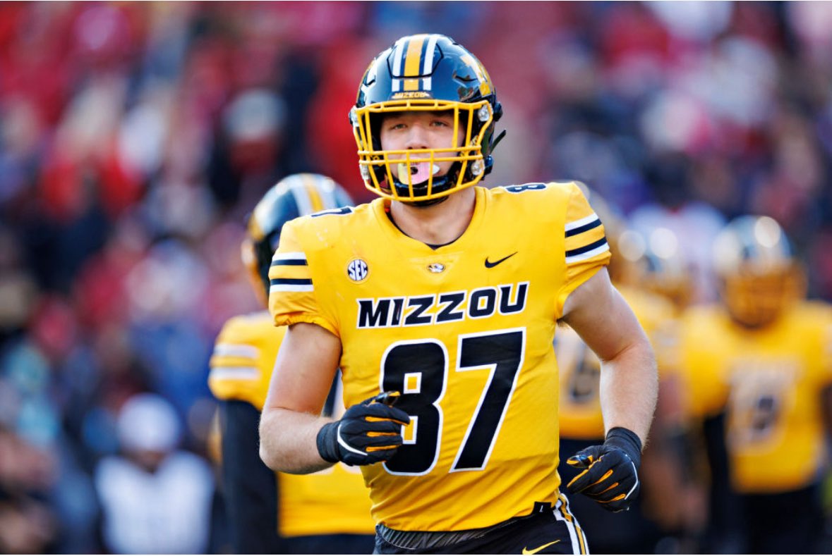 Sources: No. 22 Missouri star tight end Brett Norfleet (shoulder) will not play against No. 3 Texas A&amp;M on Saturday in Columbia. Norfleet leads both the Tiger and SEC tight ends with five touchdown catches. On the season, he has 26 catches, which is No. 3 on the team.