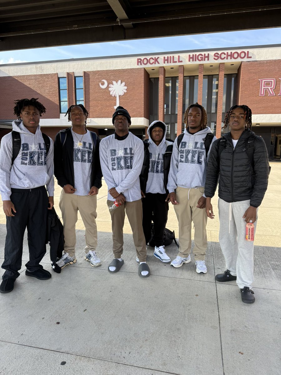 “First playoff game hit different 💯 #ballforkee #unclepete #therock 

<a href="/RHHSBearcatsFB/">Rock Hill Football</a> <a href="/RockHillbball/">Rock Hill Basketball</a> <a href="/cmacc16/">Coach Macc</a> <a href="/hopo125/">Tyrone Hopper (Recruiting Coach)</a>