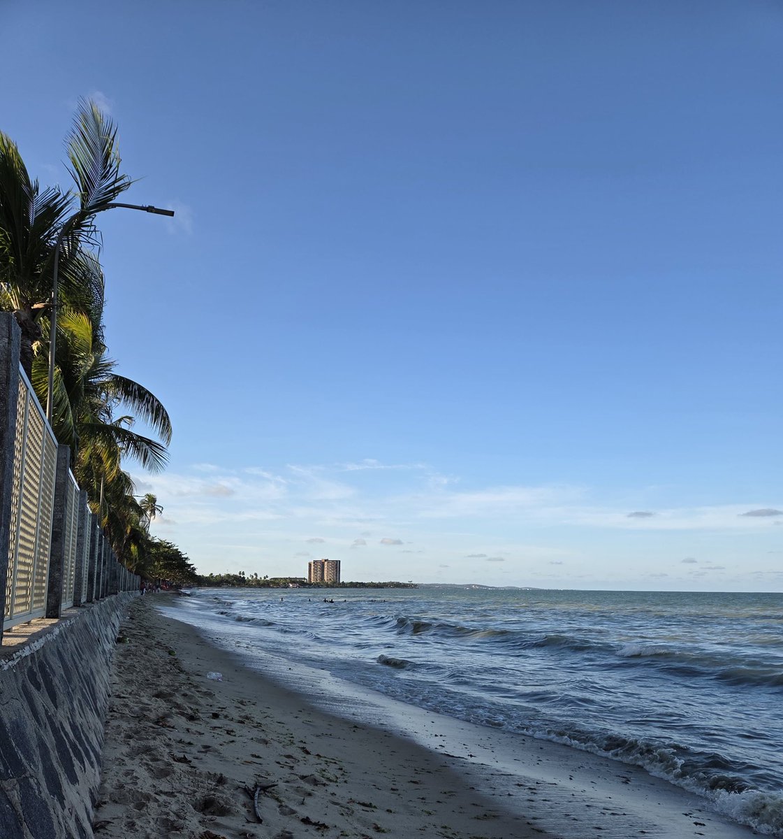 arobedct's tweet image. Não posso, estou ocupada