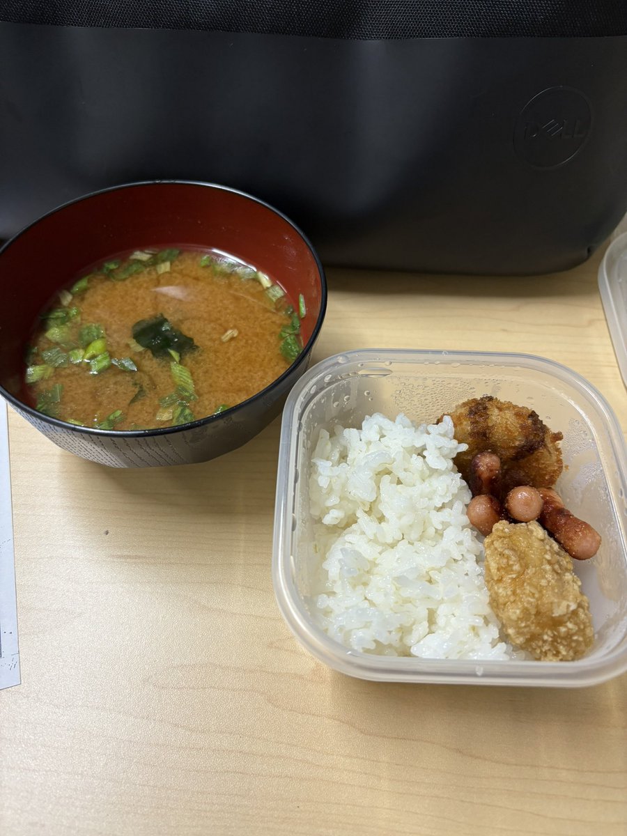 Life14641861's tweet photo. 朝ごはん食べたらやります‼️ https://t.co/YLvZmT34jS