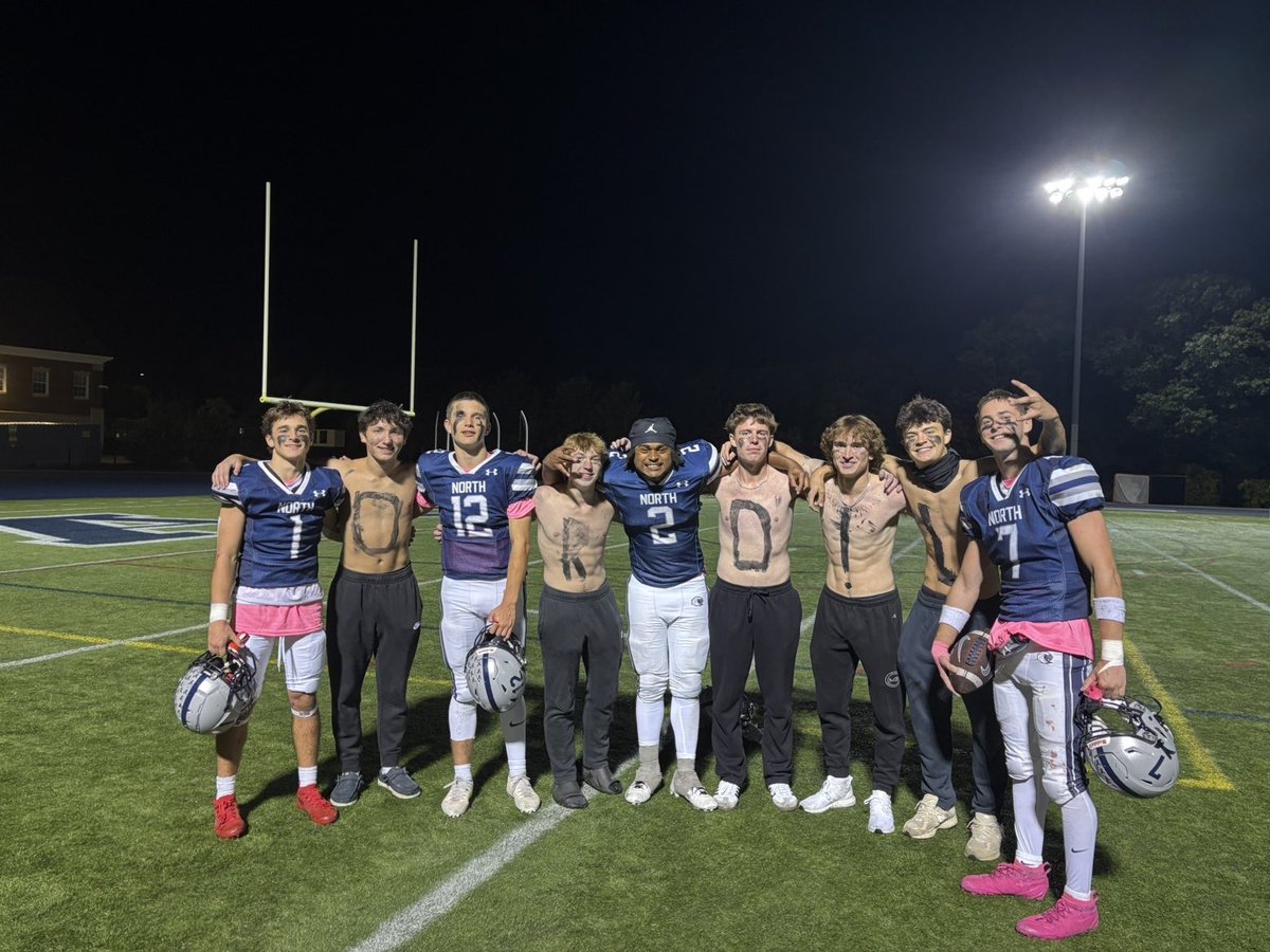 Blue Eagles Superfan tweet media