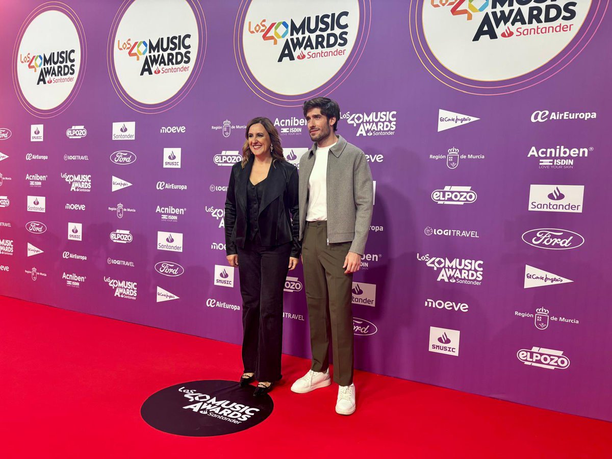 mjosecatala's tweet photo. "Quién pudiera venir de esta tierra..." 

Edición histórica de @Los40 Music Awards en la ciudad en la que se escribe historia de la música, demostrando al planeta nuestra capacidad de atraer eventos mundiales. 

No hay mejor lugar para brillar que Valencia. https://t.co/bRUJjgWhxN