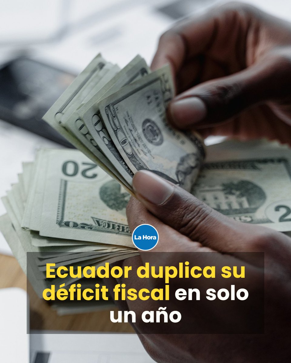 lahoraecuador's tweet photo. Los gastos del Estado crecieron por el pago de salarios, bonos sociales y deudas 📈, mientras las inversiones se redujeron al mínimo, entre enero y octubre de 2025. Lee el análisis 👉 https://t.co/gW7xKJMKHm https://t.co/1mDR0XrMG8