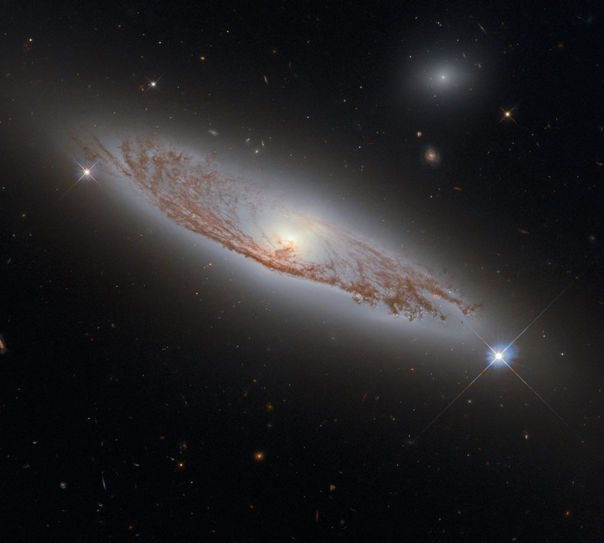NGC 5037 - a breathtaking spiral galaxy gracefully nestled within the constellation Virgo!

(Credit: ESA/Hubble &amp; NASA, D. Rosario / L. Shatz)